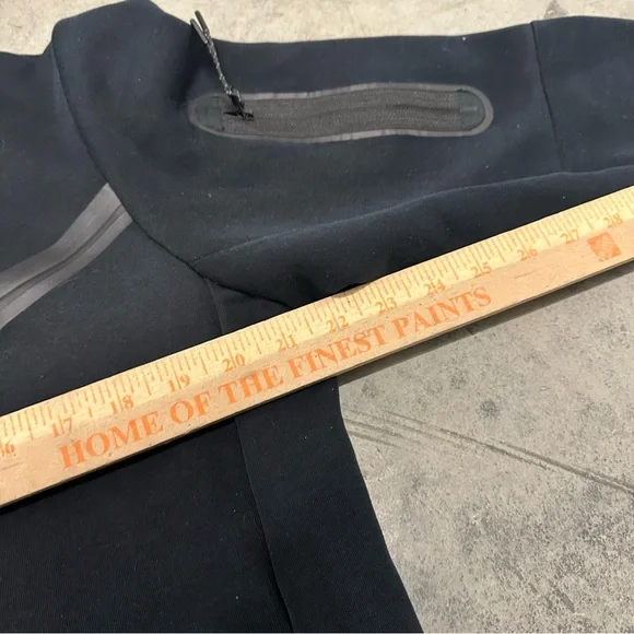 Nike Tech Fleece Black Hoodie Large - Picture 7 of 11